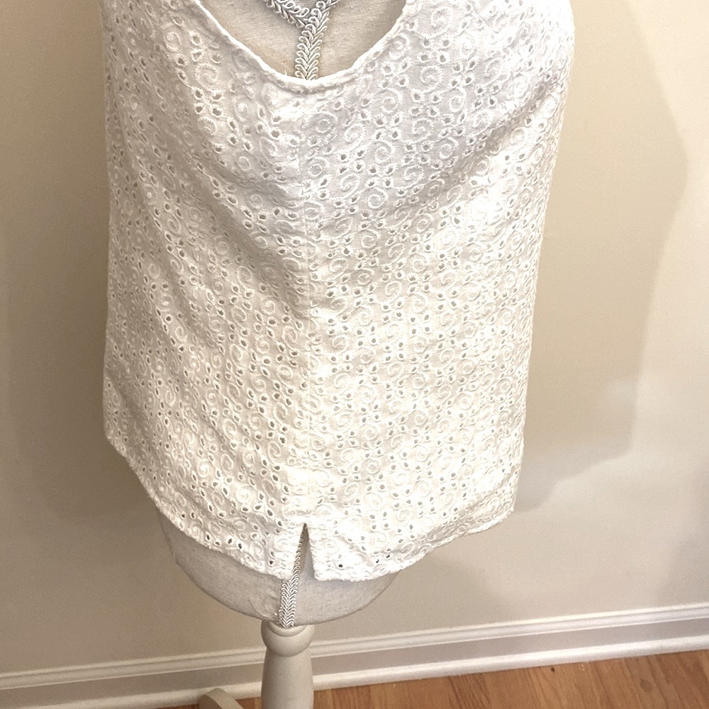 Talbots Irish Linen lined V Neck Eyelet Shell size 4 - Picture 4 of 8